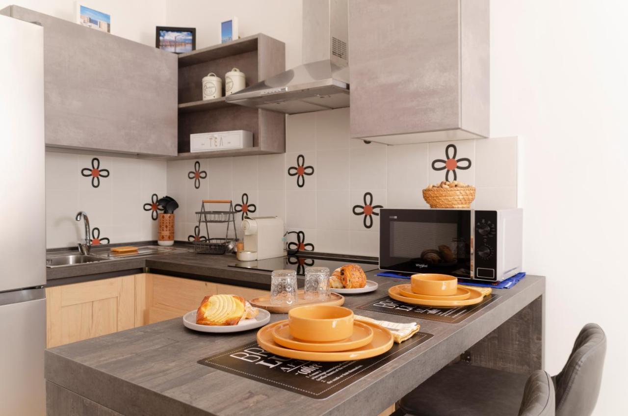 Apulialux Garruba Cozy Apt & Parking Бари Экстерьер фото